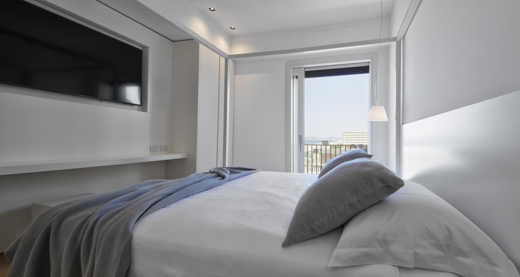 Luxury Suites Collection - Milano 33 Риччоне Екстер'єр фото
