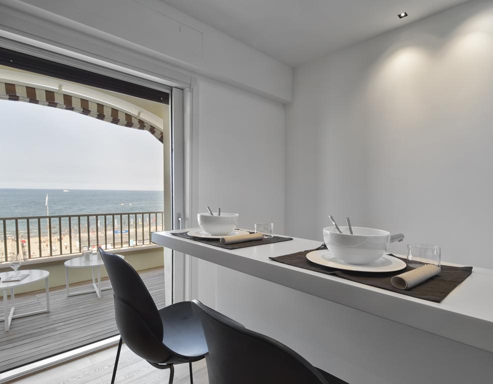 Luxury Suites Collection - Milano 33 Риччоне Екстер'єр фото